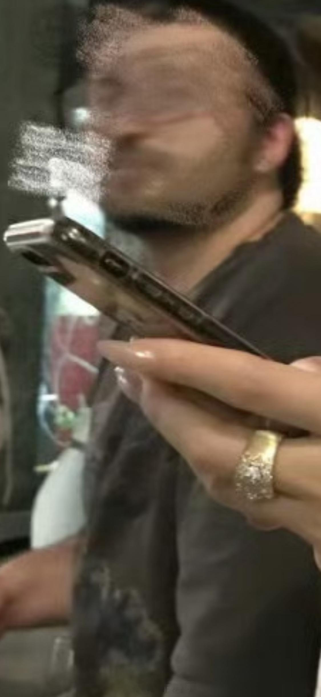 有没有发现以前的iPhone真的很薄！​​​