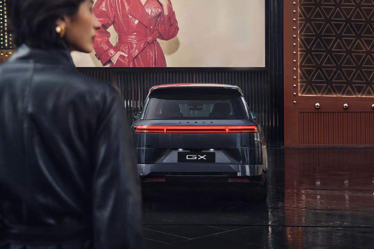 小鹏这回是真没藏着掖着啊，全新GX直接官宣了，还是首款大六座SUV，一听就很有分