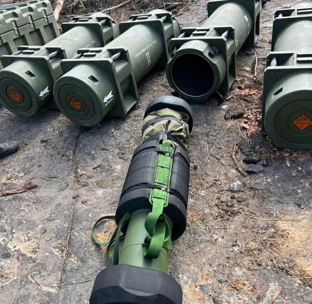 真菜，柬埔寨军队偷袭VT-4坦克失败。据美国《防务博客》称泰军士兵在攻占一处名为