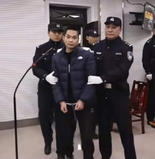 😡“发小灭门案”凶手崔路路，被判死刑立执，是天经地义的事，毫不意外，意外的