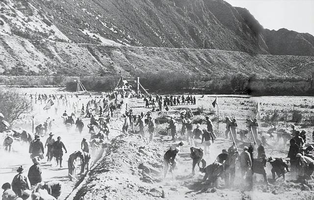 事到如今，西方都没搞明白，中国制造是如何彻底打碎西方的优越感，回溯几十年前，西方