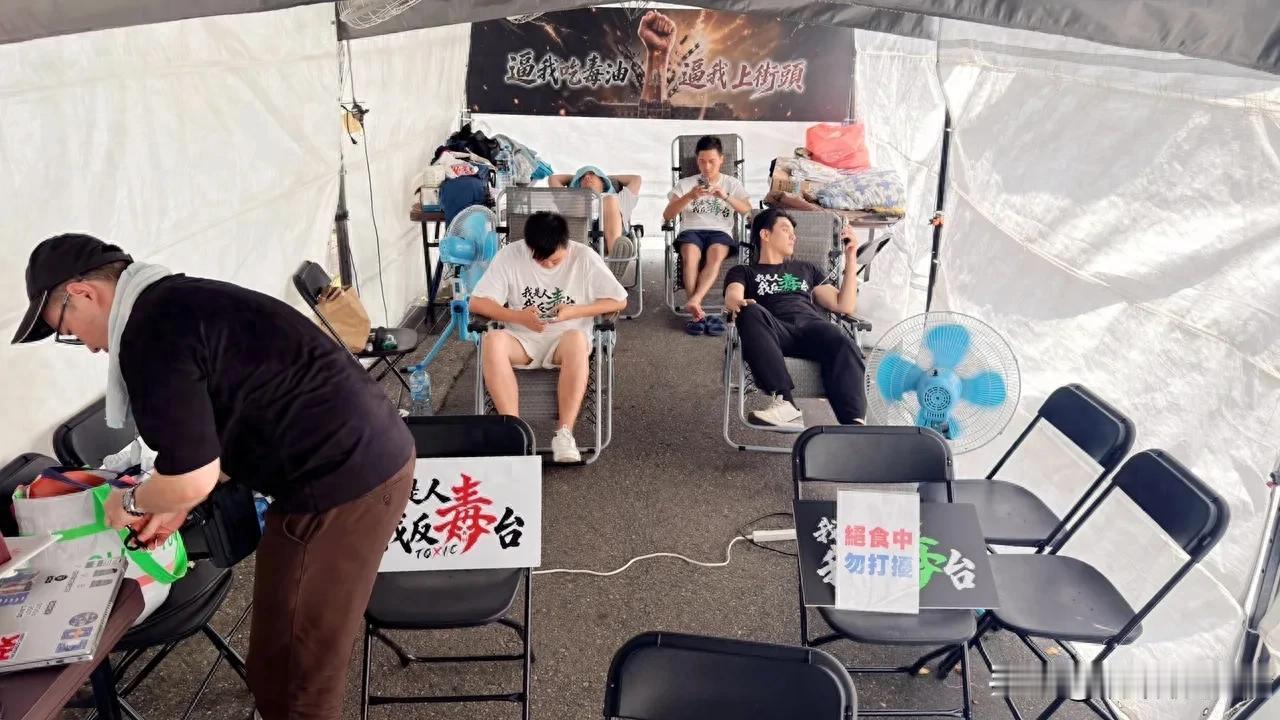 不长记性？国民党前发言人萧敬严再次刀口向内痛批蓝营青年凯道绝食是作秀，恐让核心