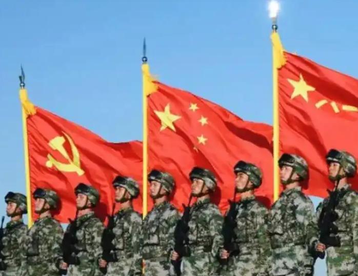 这回算是撞到铁板上了，中国解放军联勤保障部队突然宣布12月18日，联勤保