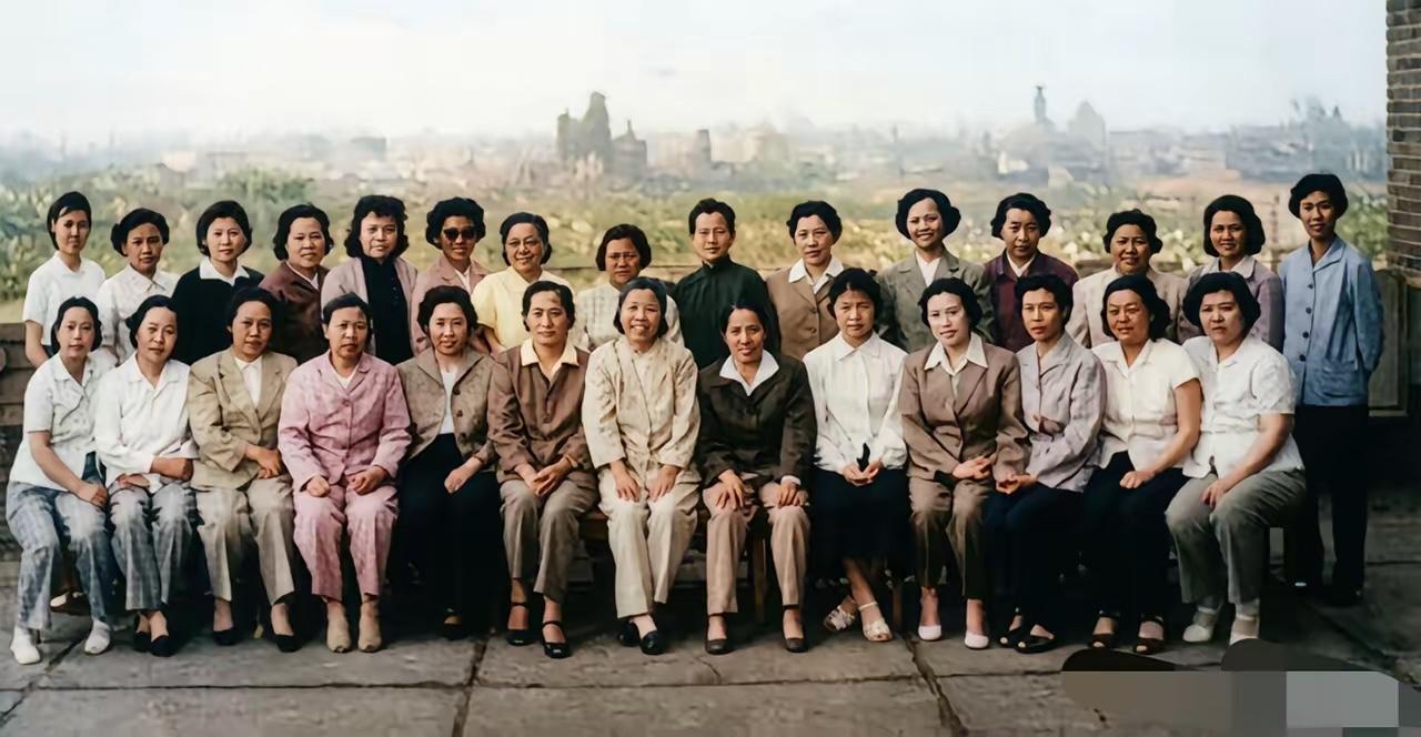 盘点九位开国元帅夫人，她们都是谁？职务最高的又是哪个？