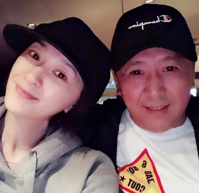 什么情况？李小冉被曝婚变，知情人透露更多细节那句我给你五个亿让你作，好似成为魔