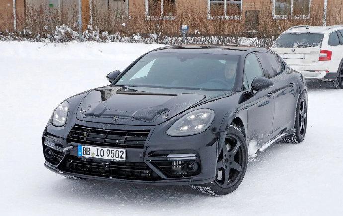 最新新一代宾利飞驰的路试谍照曝光。由于宾利飞驰、欧陆等车型来自MSB平台，在