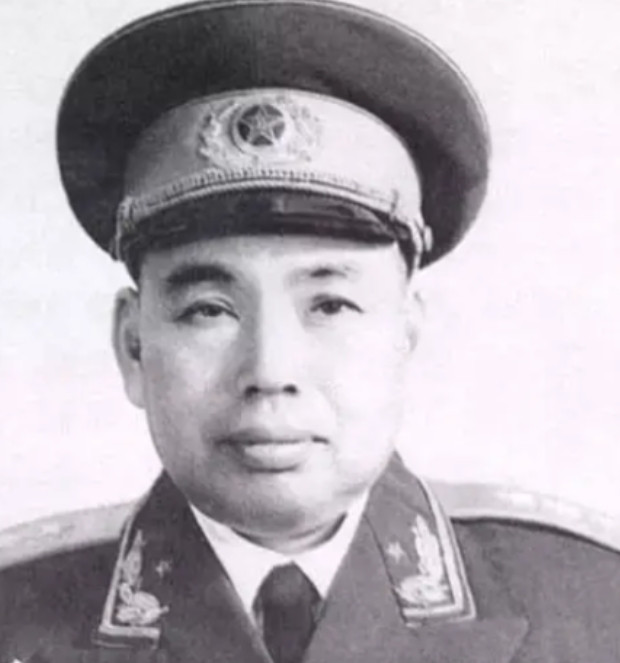 1967年10月，保卫人员向许世友报告：司令，有人要见你。许世友吼了一声：不见。