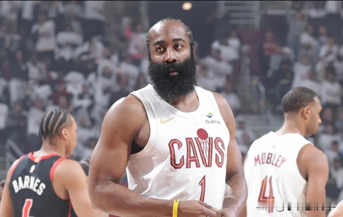 赢下天王山的骑士，首轮G6面临二选一难题！第一，继续沿用天王山的首发阵容，哈登