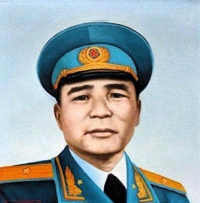 1947年12月，解放军四团与另外两支团队组建江汉军区独立旅，开国少将王定烈率领