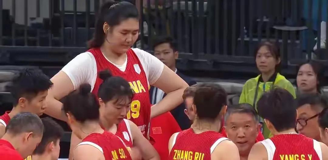 女篮世界杯预选赛：中国女篮须全主力出战，宫鲁鸣急需证明自己！中国女篮李梦、韩旭、