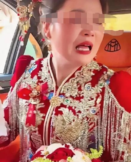 哈尔滨姑娘远嫁南京，娘家50多人自驾19车送亲，婚礼当天却突然掀桌返程，到底发生