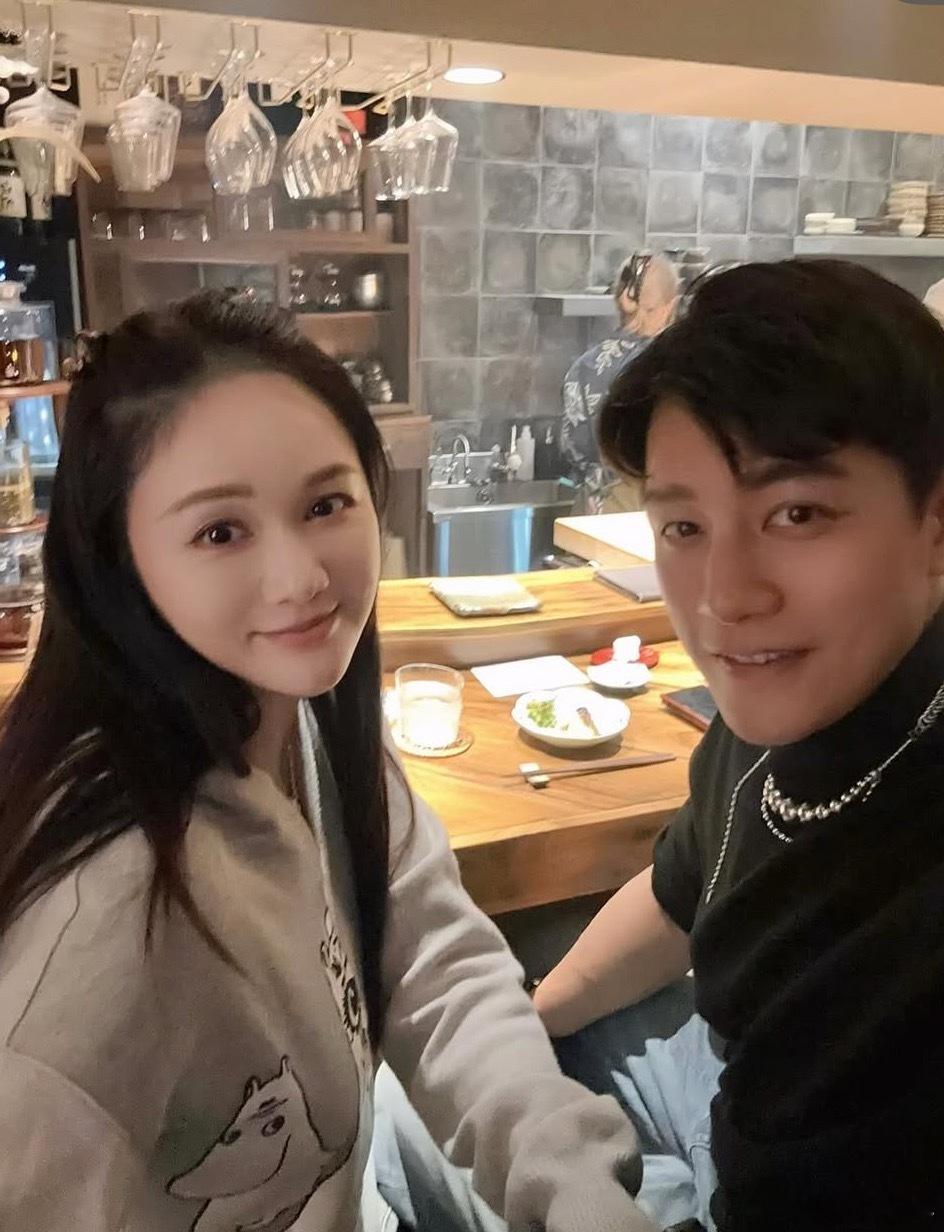陈乔恩说艾伦敢不听她的话就死定了看陈乔恩这句霸气的“威胁”，艾伦笑着接受吧！他