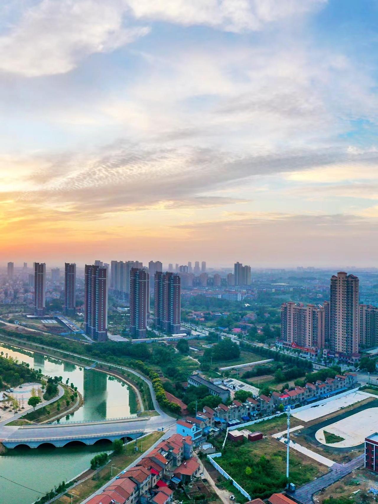 《应城的早晨》2022年。三年都没怎么拍早上的照片了。我的摄影日记