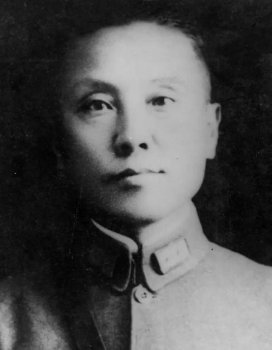 1931年，一个警察局长撕碎不抵抗命令，带着2000名警察跟日军死磕三天三夜