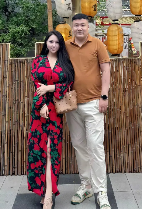 00嫁89！这样打扮是不是看着我俩的年龄差不大了