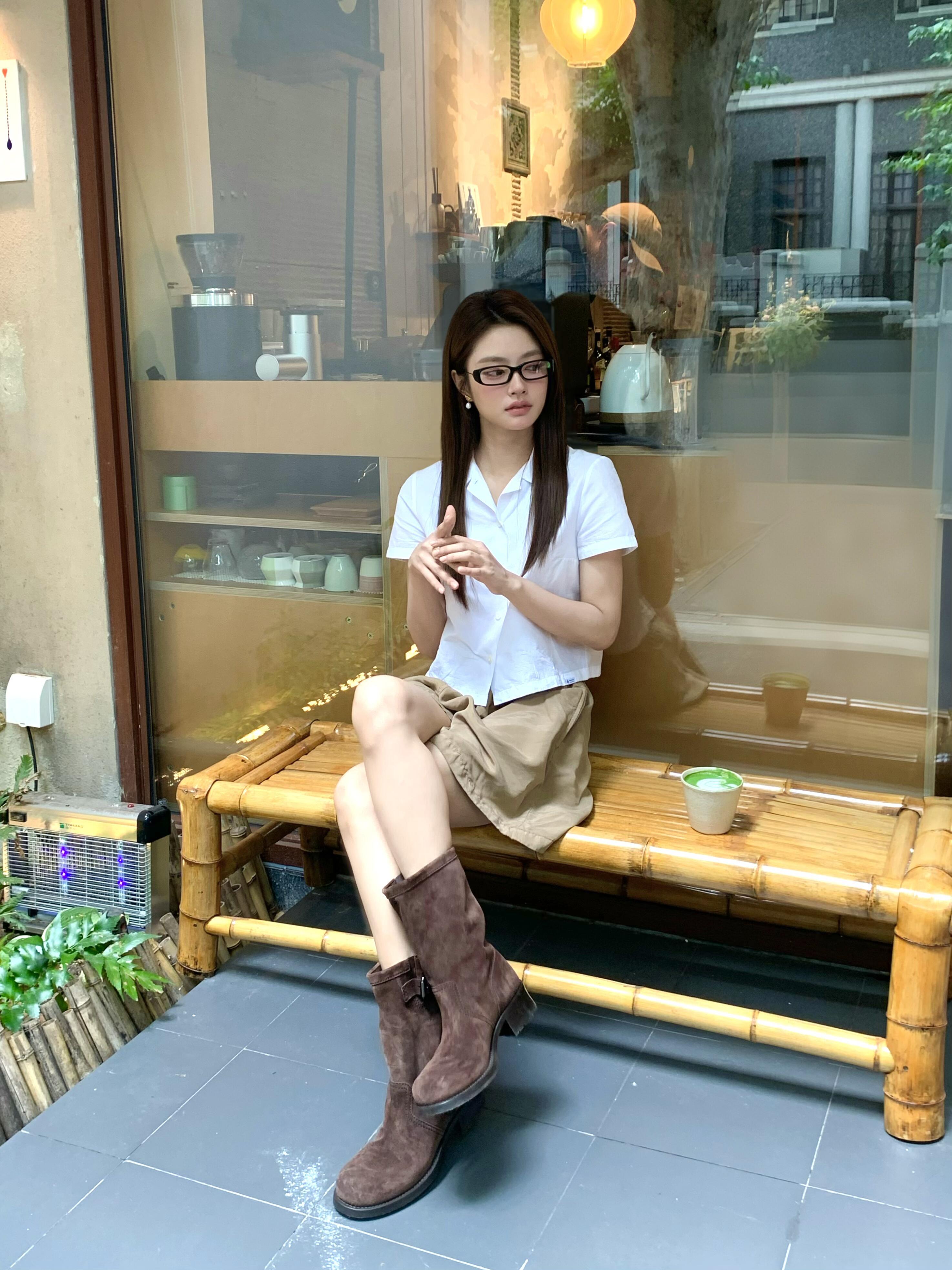 徐若晗黑框眼镜白衬衫完全高智学姐何时愿意奖励一部职场现偶🤲🏻
