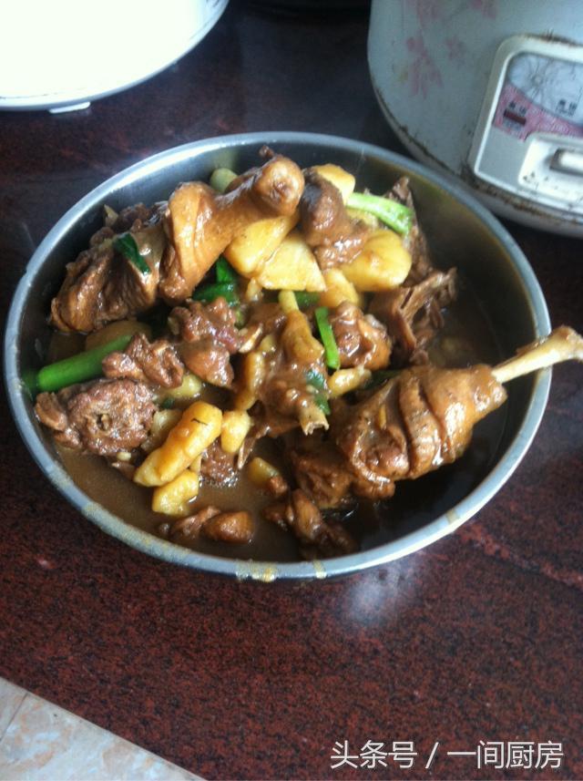 冬天最适合进补的不是羊肉, 而是它, 这么炖上一锅, 不上火又滋补