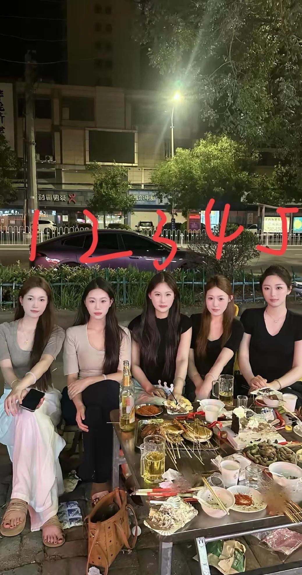 为啥都说99%的男人，都会喜欢4号？