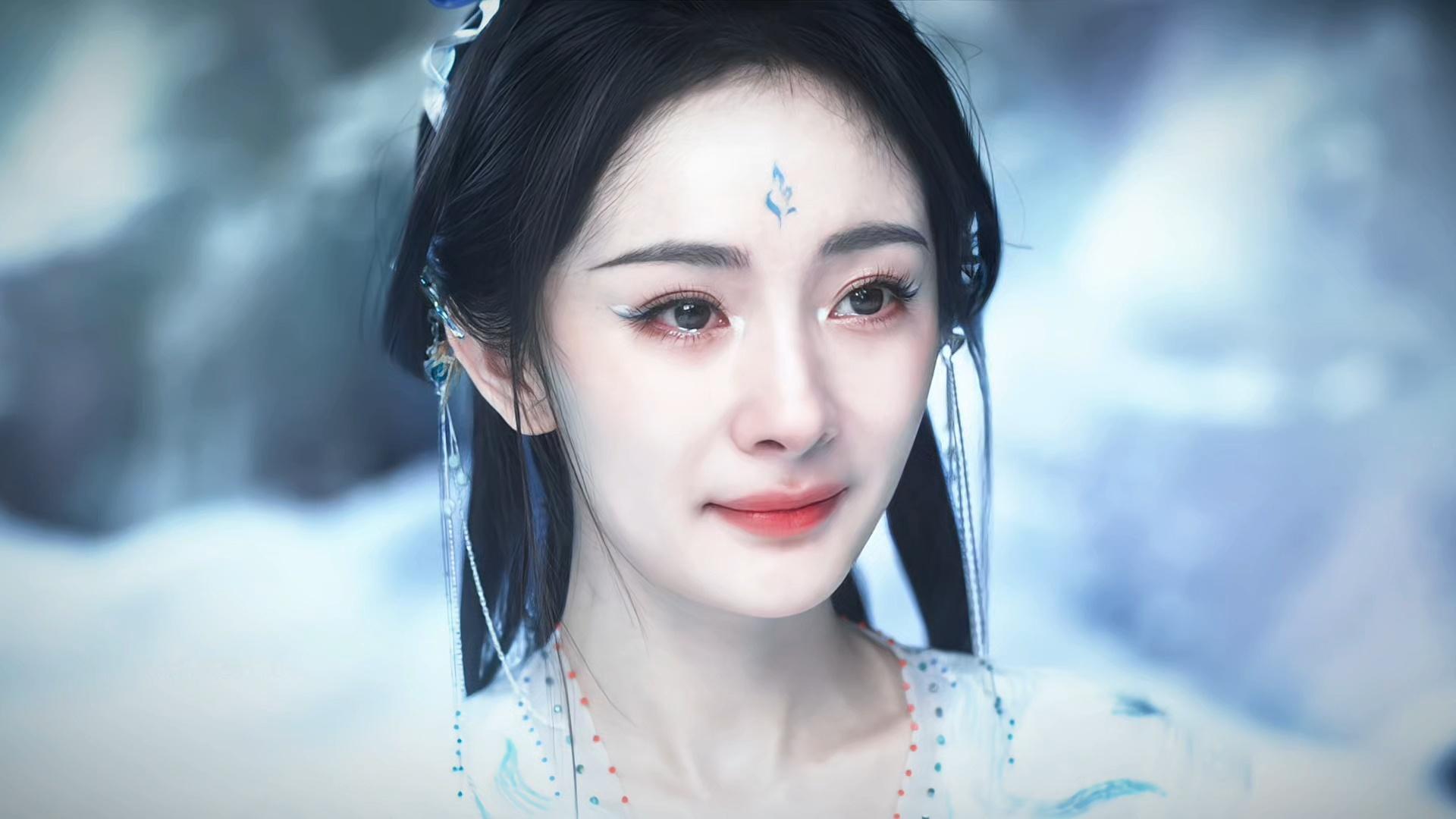 杨幂🍃杨柳依轻呷这春光恐君带不去杨幂涂山红红