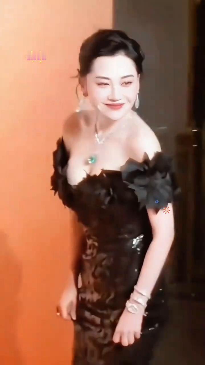 岁月不败美人，许晴太美了。许晴。太美啦！喜欢就点个关注吧！