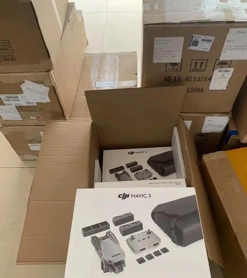 俄罗斯海关在一批中国货物中，查获了近3000架无人机！然而，经过查明，这批被伪装