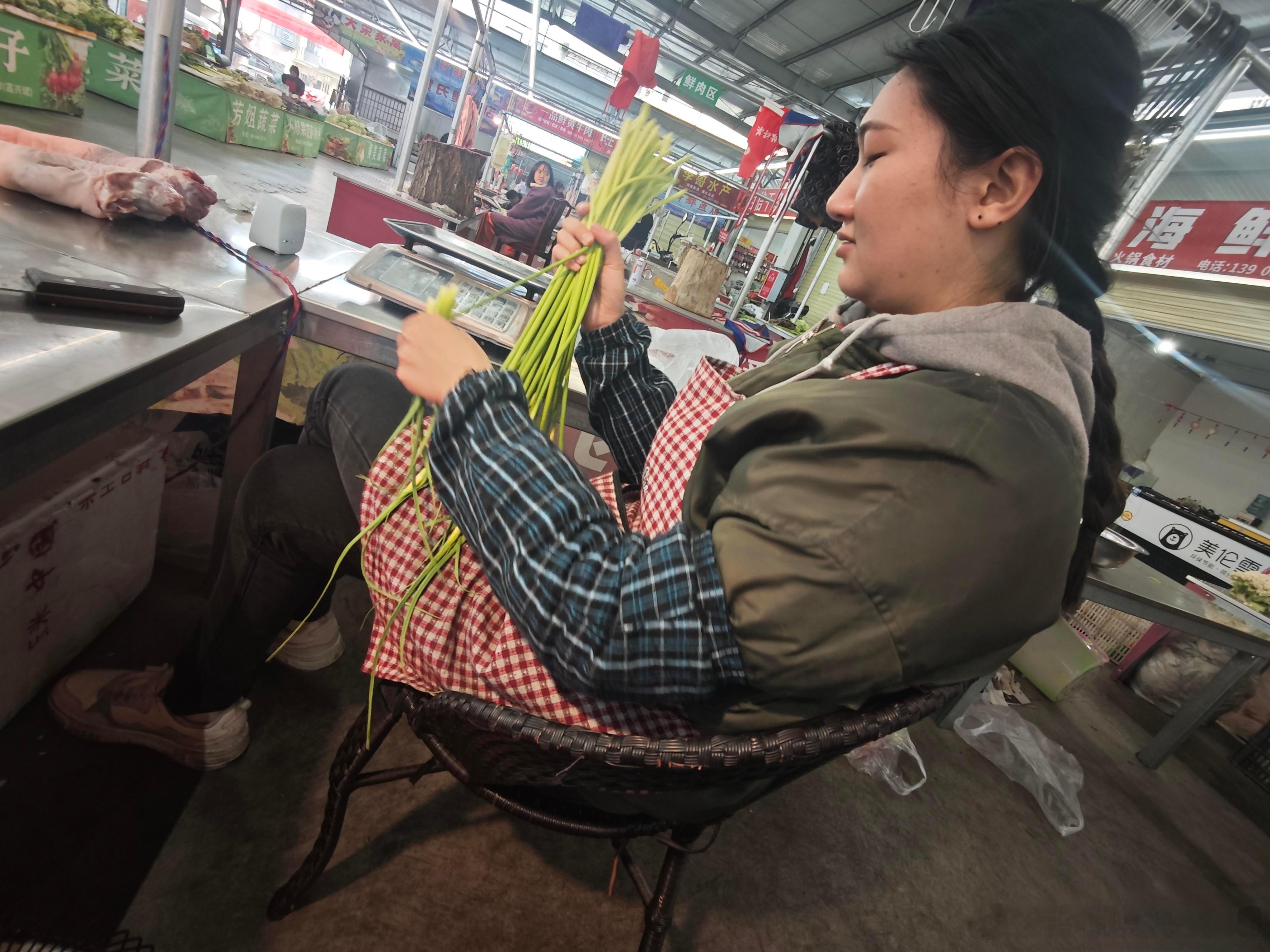 随手拍猪肉嫂