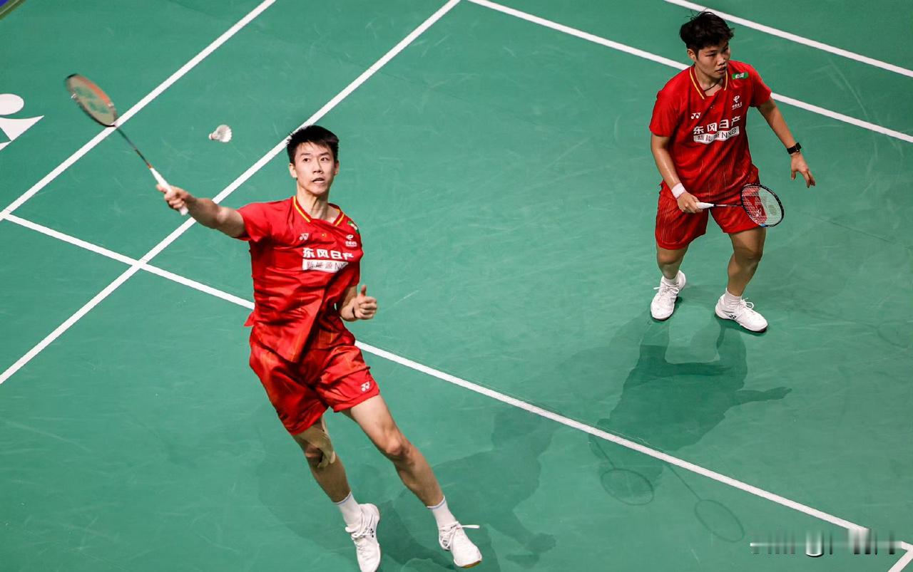国羽混双两连胜，凤凰与蒋魏携手进四强2026年北极羽毛球公开赛1/4决
