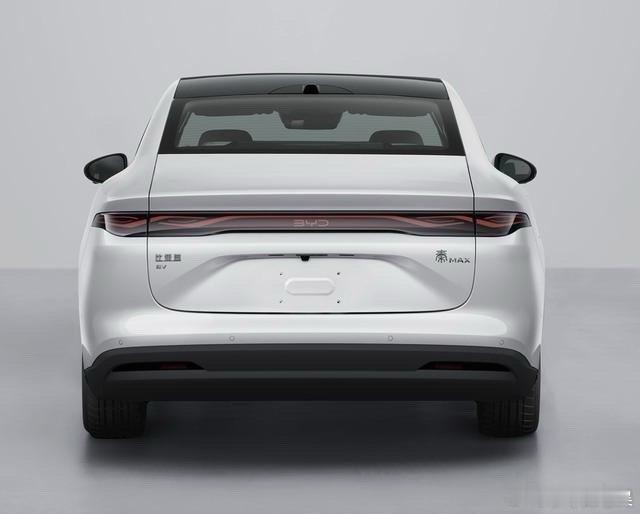 比亚迪秦MAX纯电实车曝光比亚迪秦系纯电矩阵再补关键一环，秦MAX申报信息落地