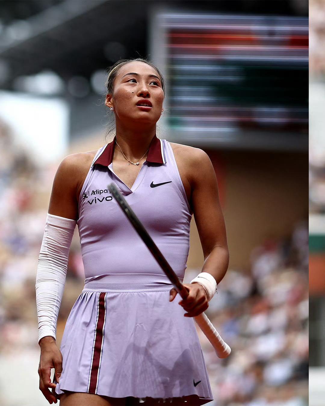 🇨🇳郑钦文四次晋级大满贯八强后2023美网八强：不敌萨巴伦卡2024澳网亚军