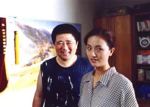 朱媛媛说，真的特别感谢梁冠华老师当初的推荐，我才能演《贫嘴张大民的幸福生活》，拍
