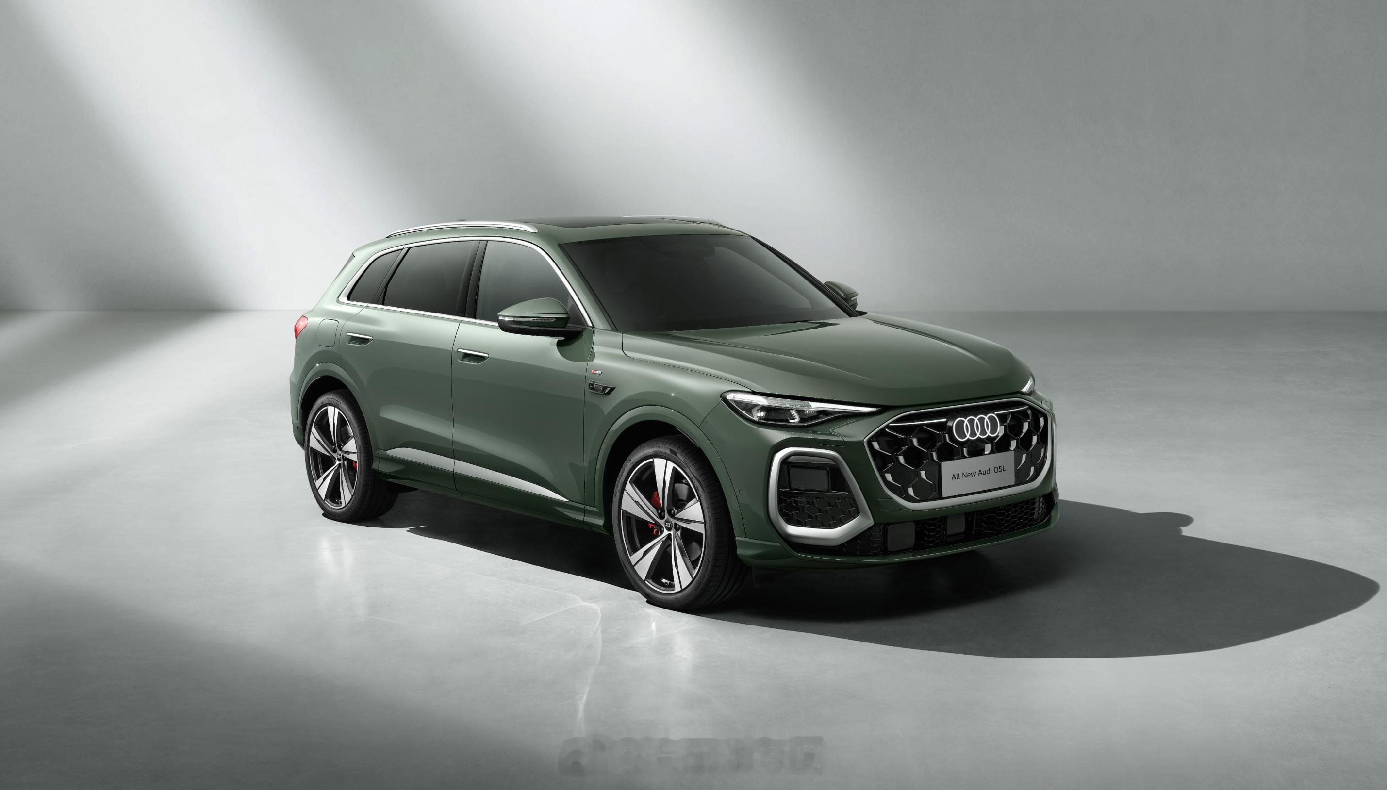 全新奥迪Q5L开启预售，标配第五代EA888发动机+四驱预售价31.3-38.5