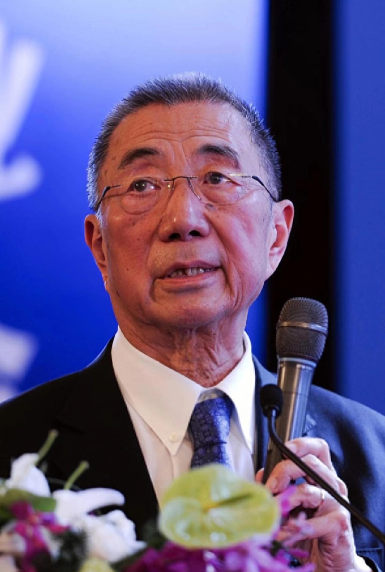 诺奖典礼拒禁中文！丁肇中：母语，是刻在骨子里的尊严诺贝尔奖颁奖典礼上，华人