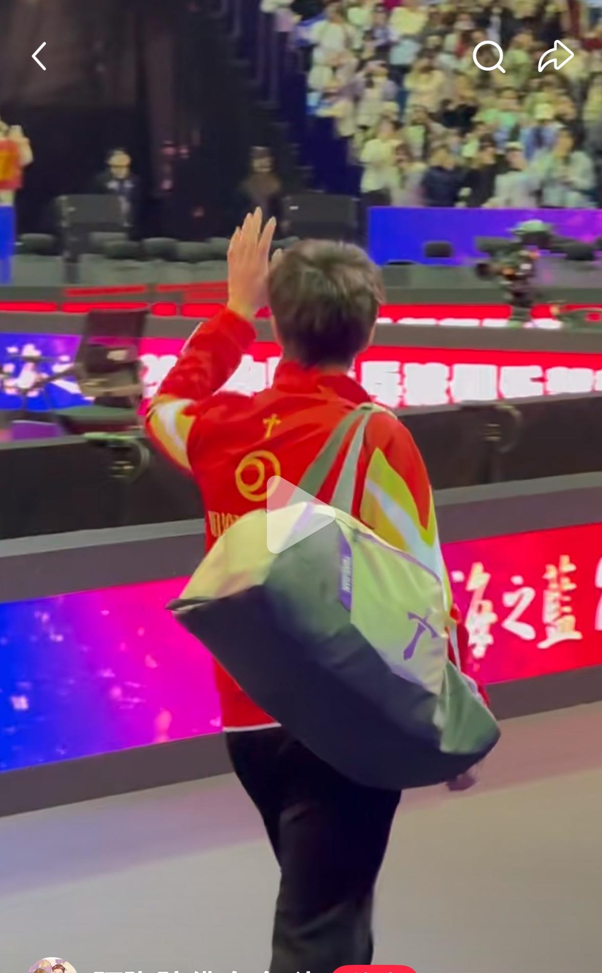 没有人能给林高远凑一分啊，汕头明润队因此止步半决赛，林高远退场时失落啦……12