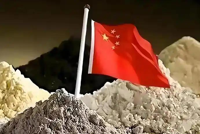 中国稀土管控有多狠？美国想突围比造原子弹还难有人说中国卡稀土脖子没啥大不了，