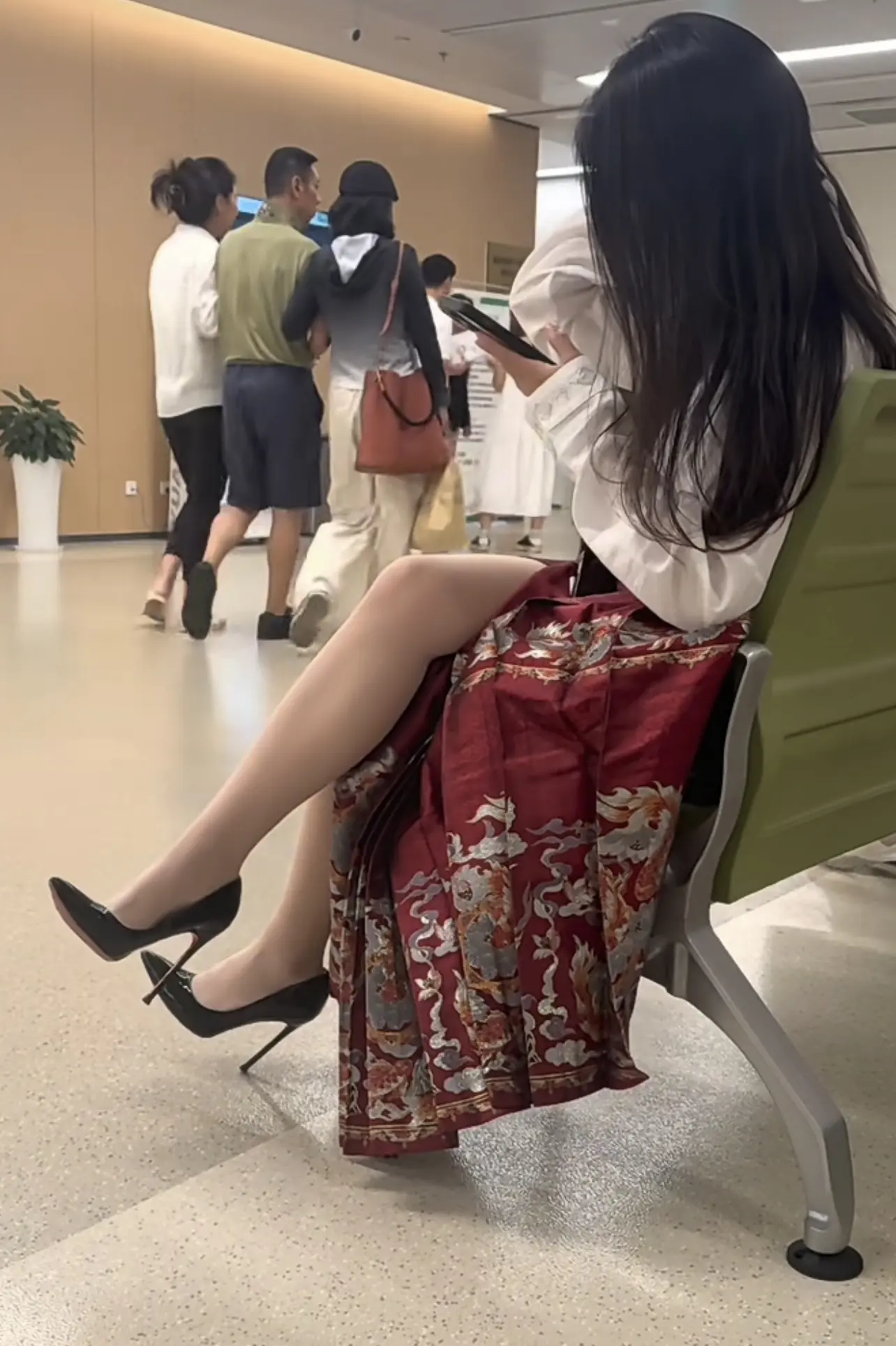 前面的大哥才是人生赢家