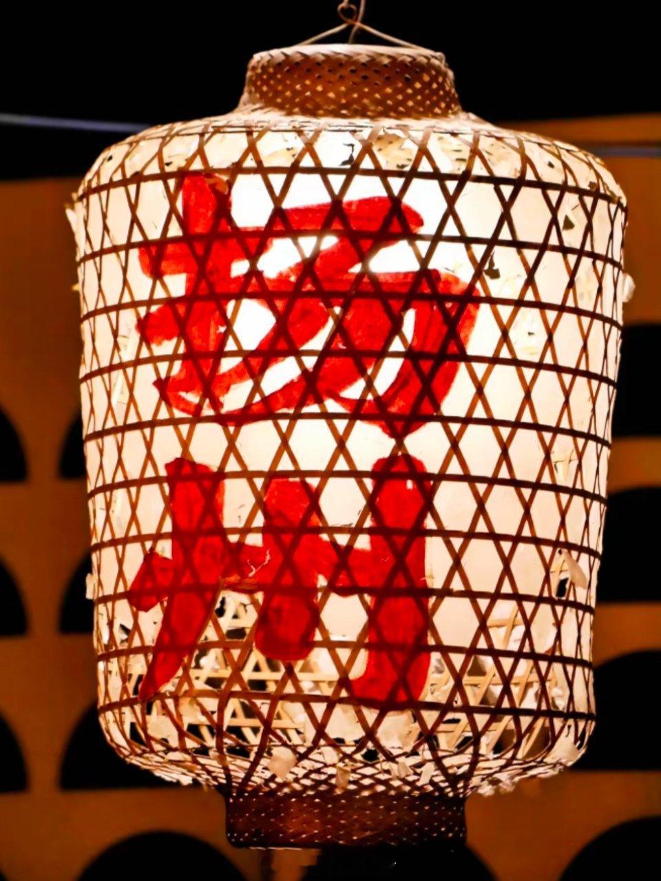 2026家乡年🏮马年骉骉(biāo)逛东关📍扬州的慢，是东关街灯笼里漏下的