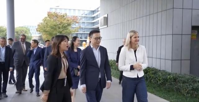 西方忽然发现，风向真的变了，一个细节被曝光，中国变化很彻底！我不能按特定政治