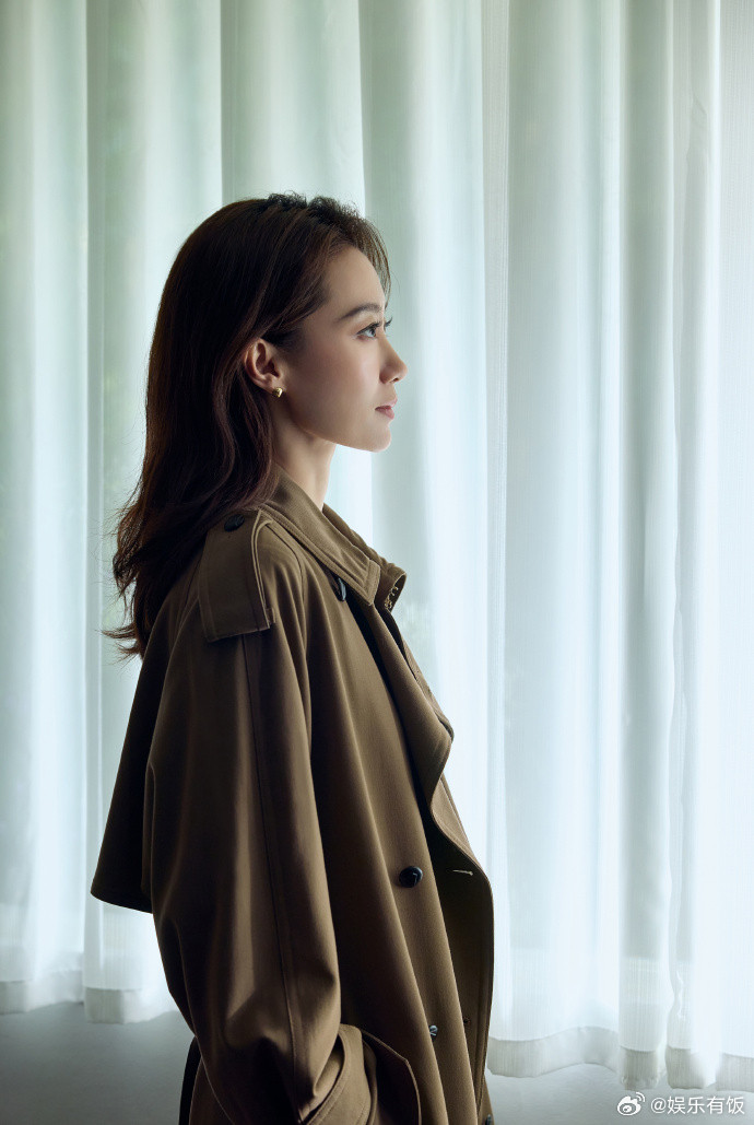 张小斐走红后不抢不闹不迎合北电毕业默默蛰伏十几年，跑龙套、演配角、被否定，她