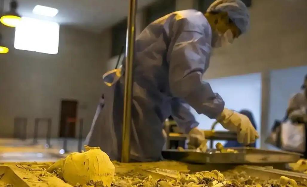 火葬场产生的“尸油”去了哪里？很少人知道的是，尸体在燃烧的时候会产生“尸油”，但