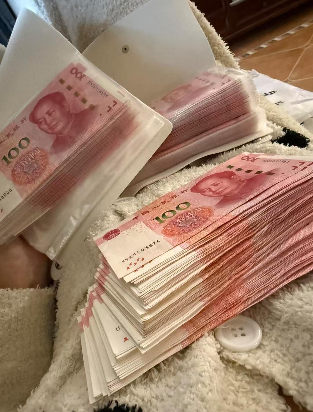 人到中年越过越穷的10个思维第一，总想着等有钱了再存钱。工资一到手，先还