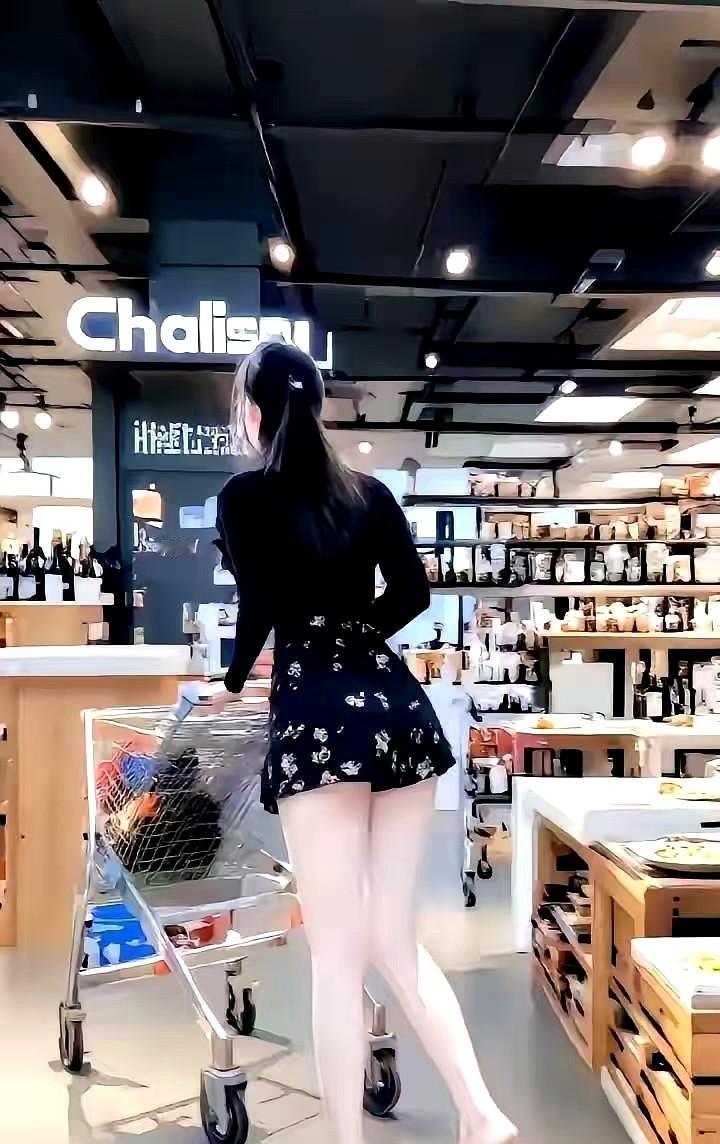 2023年首尔大学发现IRF4基因，让东亚人黑色素少四成，尤其东北三省每四个人就