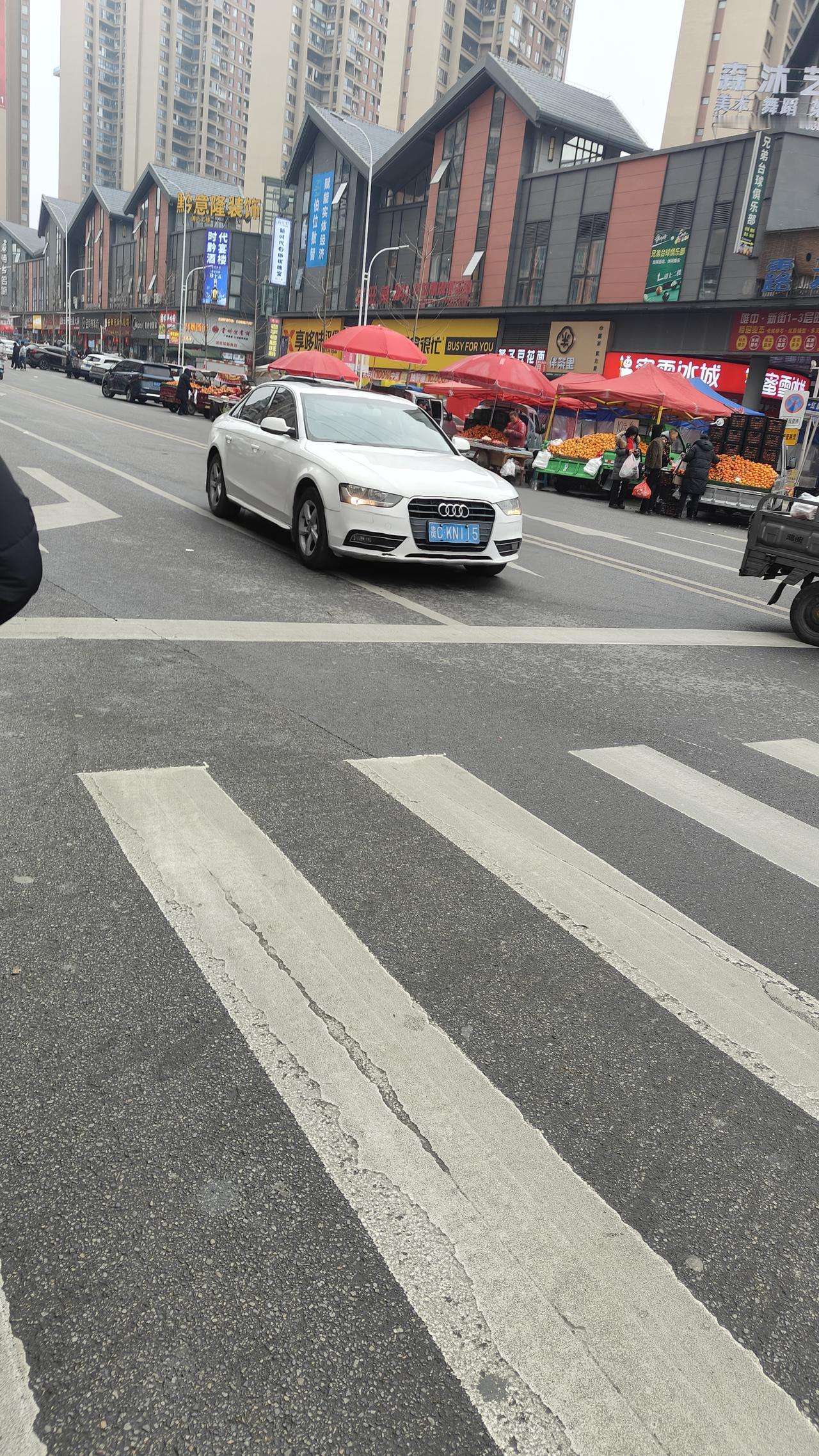 这种豪车很贵吧