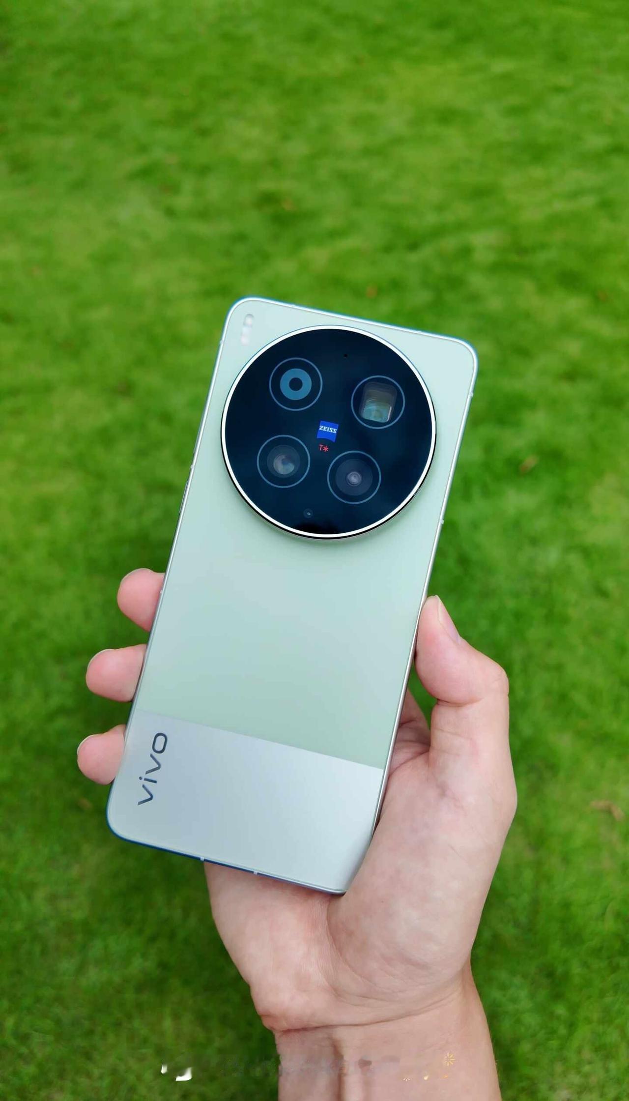 再有5天手上的5台vivoX300系列就过时啦P1：vivoX300Ul