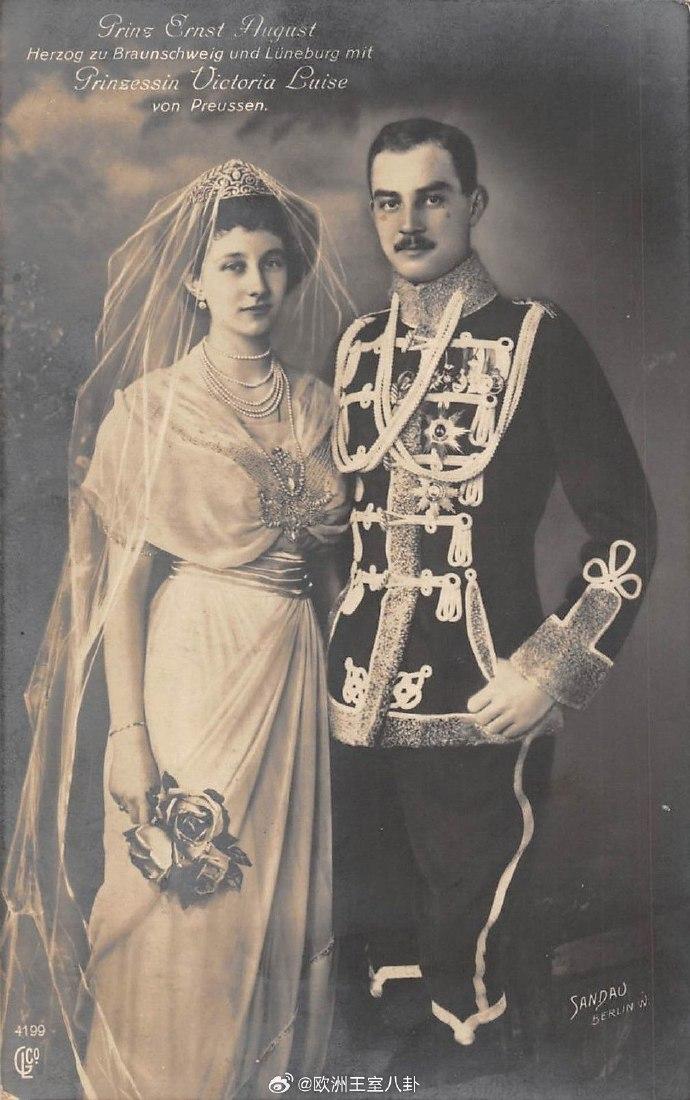 曾属于普鲁士公主维多利亚-露易丝（小七，因为她是家中老幺，上头有6个哥哥）的海蓝