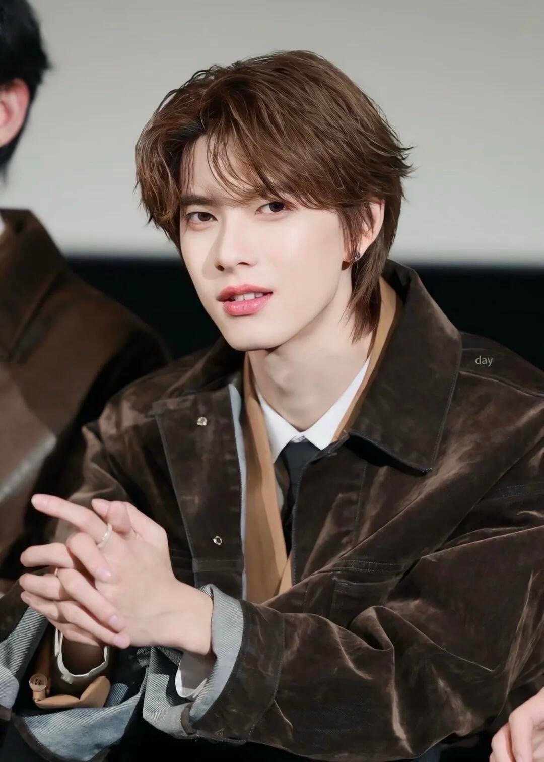 为啥他单眼皮这么浓❓