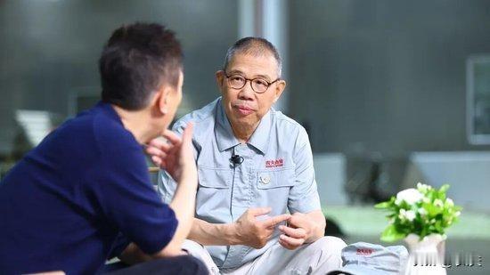 支持。钟睒睒呼吁限制平台权力，实际也就是要抬高电商的经营成本（税费等方式），削减
