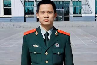 22岁武警战士吴艳杰：击毙14名暴徒救6人质，牺牲时转发不过千，那一天明星自拍却有1200万赞