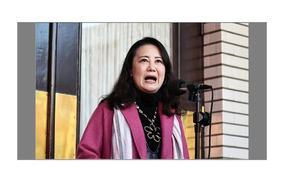 吴思瑶太可笑了，这个时候还说：台湾的事美国管定了。就因为美国众议院通过两个有