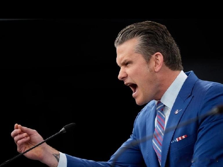 赫格塞斯：这是总统的权力，谁也无权干涉！刚刚，美国战争部部长赫格塞斯表示，有