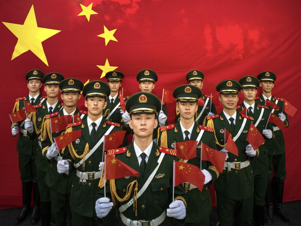中国应明确告知西方国家，若有谁因俄乌冲突问题制裁中国，或对中国实施所谓的二级关税